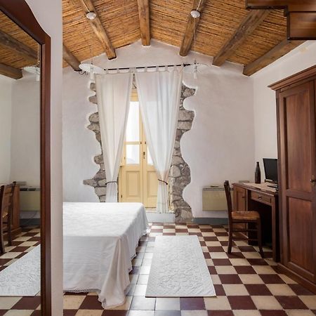 Locanda Di Corte Боса Экстерьер фото