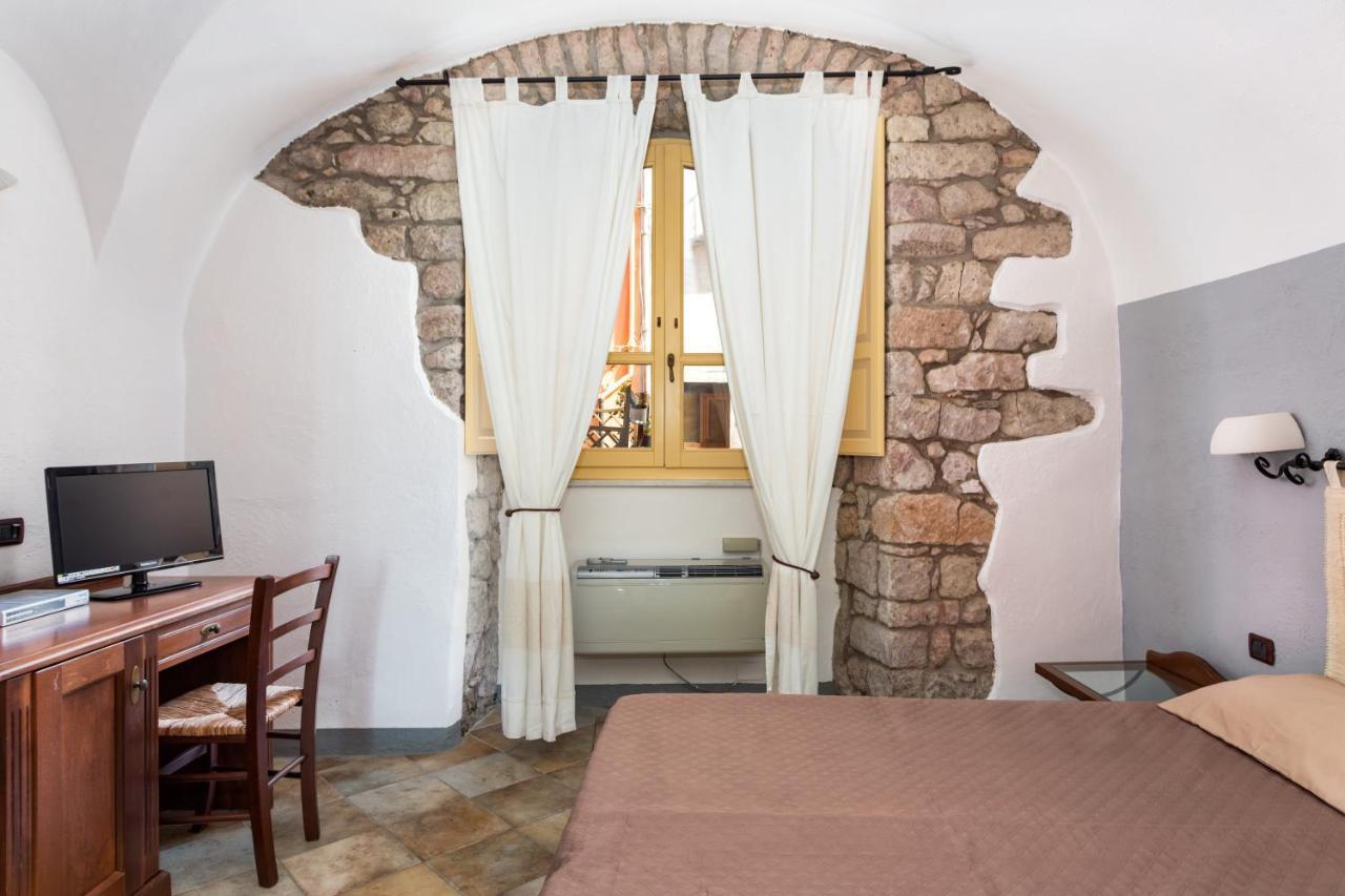 Locanda Di Corte Боса Экстерьер фото